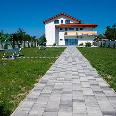 Pensiunea Paradisul Marii 3*