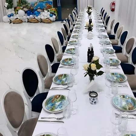 Konukevi Pensiunea Paradisul Marii