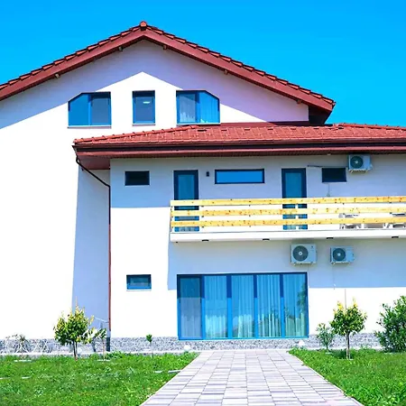 Pensiunea Paradisul Marii 3*