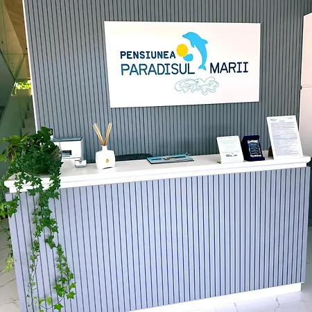 Pensiunea Paradisul Marii ゲストハウス 3*