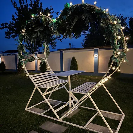 Pensiunea Paradisul Marii 3* スリナ